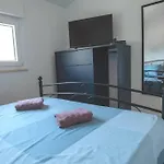 Flora Relax House, Free Parking