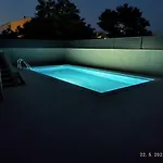 Flora Relax House, Free Parking פרוי