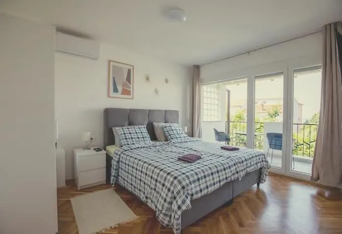 Flora Relax House, Free Parking *