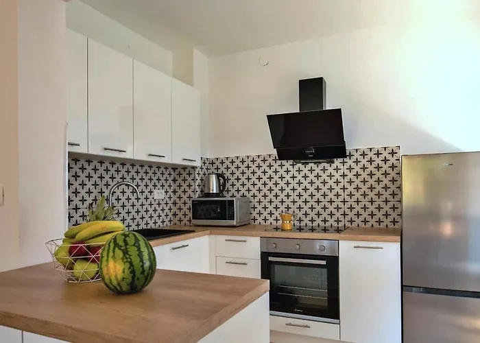 Flora Relax House, Free Parking *