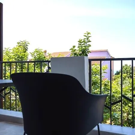 Flora Relax House, Free Parking וילה *