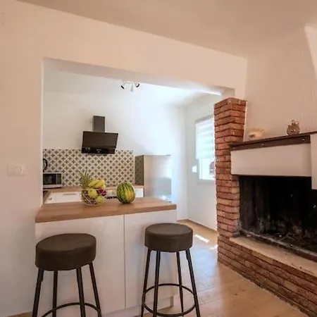 Flora Relax House, Free Parking Villa Peroj