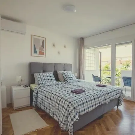 Flora Relax House, Free Parking *