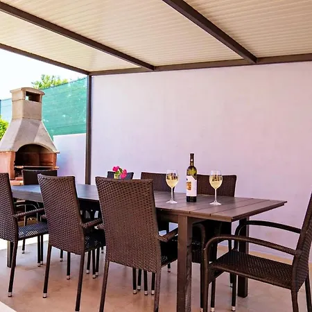 فيلة Flora Relax House, Free Parking