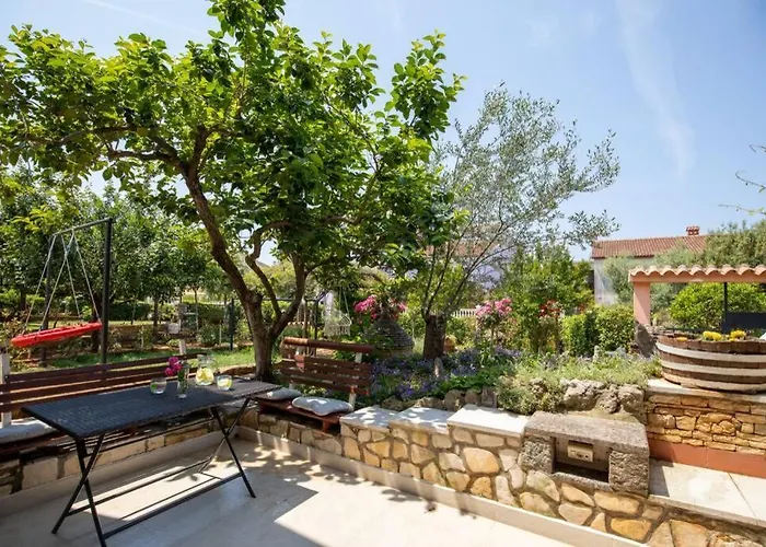 Villa Flora Relax House, Free Parking Peroj