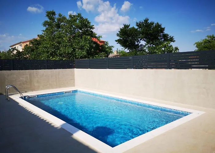 Villa Flora Relax House, Free Parking Peroj